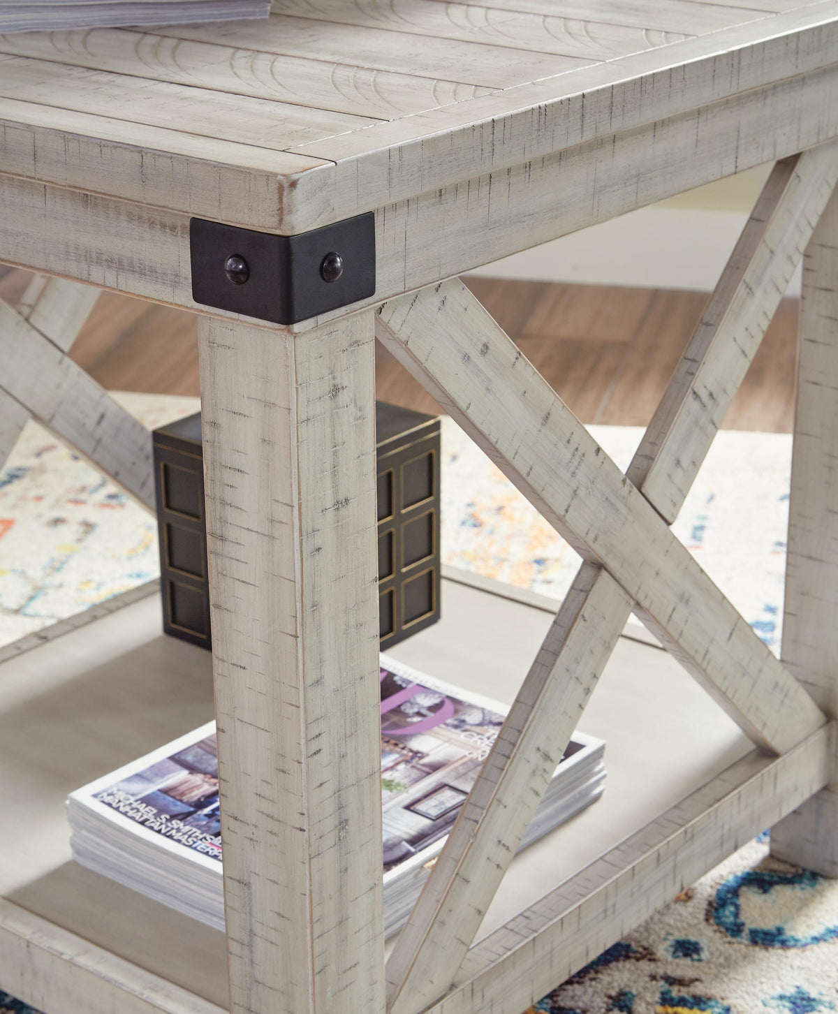 Carynhurst Coffee Table and 2 End Tables - T929T1 - finish or detail (supplier image 37)
