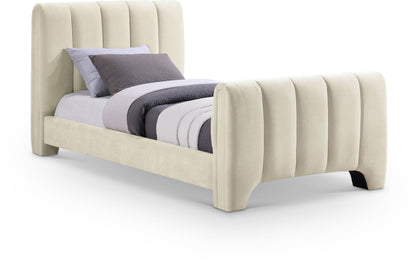 Camila - Bed